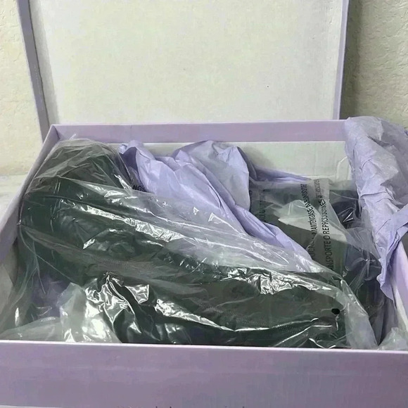 MADDEN GIRL Black Orchid  Suede Booties Size 10 M - Picture 7 of 11